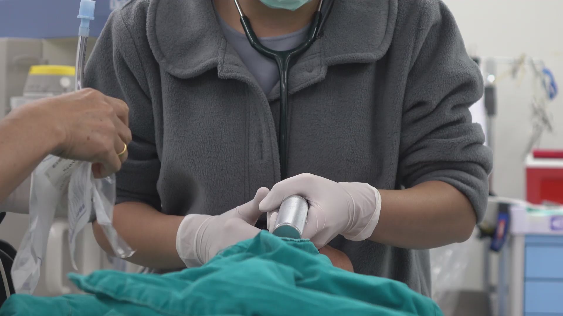 Advanced Cardiac Life Support ( ACLS )